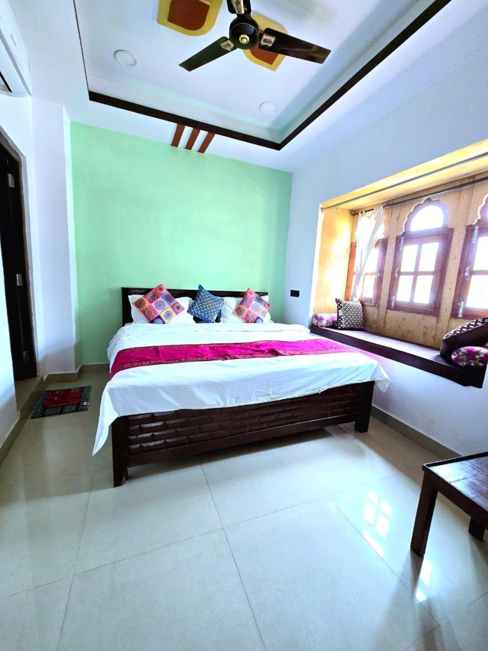 Hotel Neem Haveli Jaisalmer Esterno foto